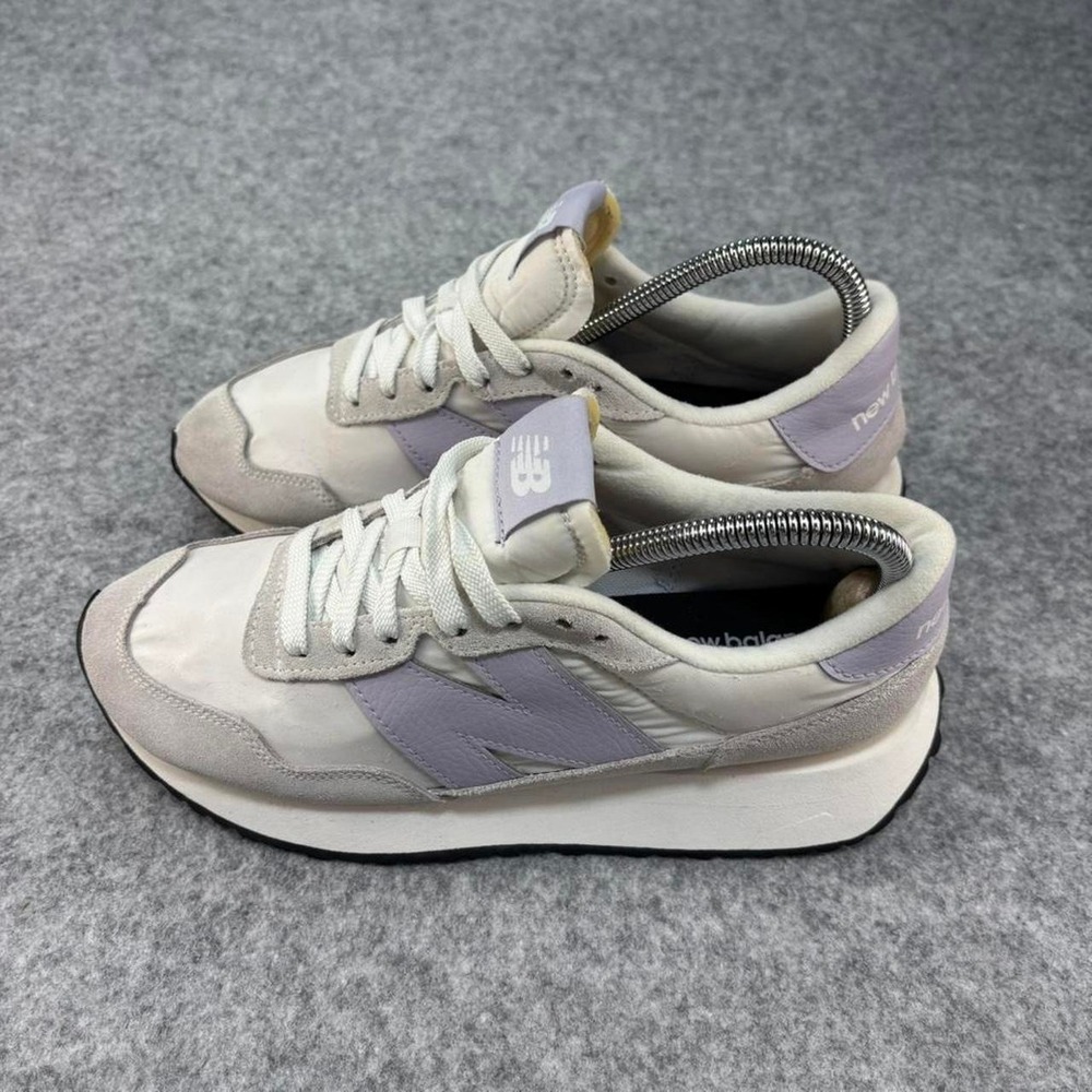 New Balance 237 white & purple trainers. Size US 8.5